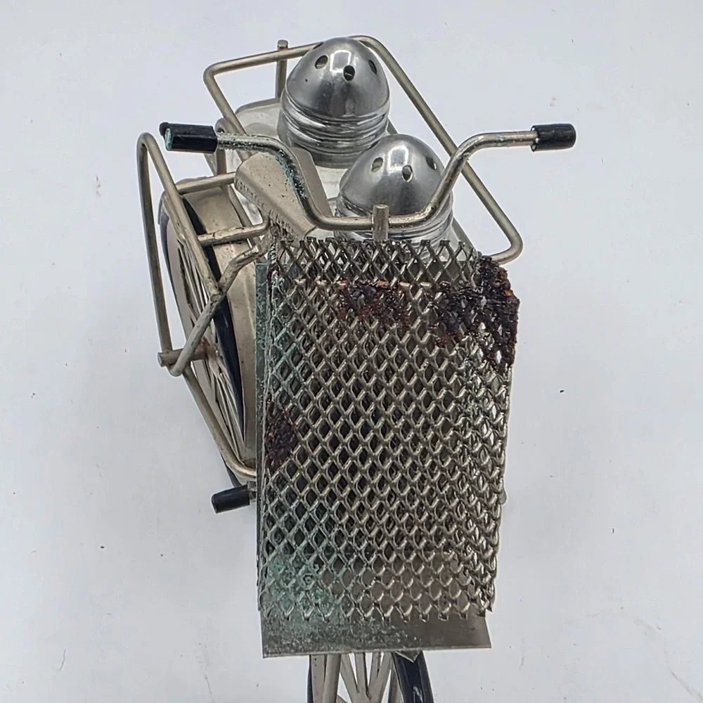 Vtg Novelty Bicycle Salt & Pepper Shakers‎ Set Metal Holder Glass Pamaya Taiwan